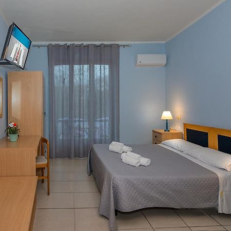 Hotel Villa Benvenuti فياريجيو المظهر الخارجي الصورة
