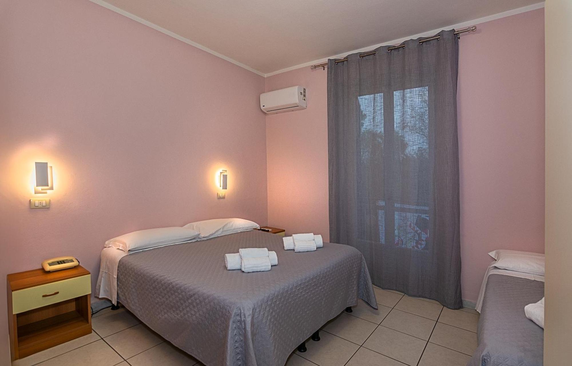 Hotel Villa Benvenuti فياريجيو المظهر الخارجي الصورة