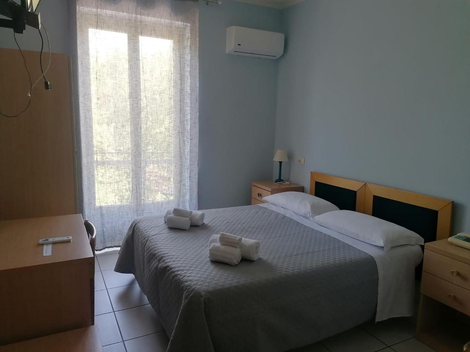 Hotel Villa Benvenuti فياريجيو المظهر الخارجي الصورة