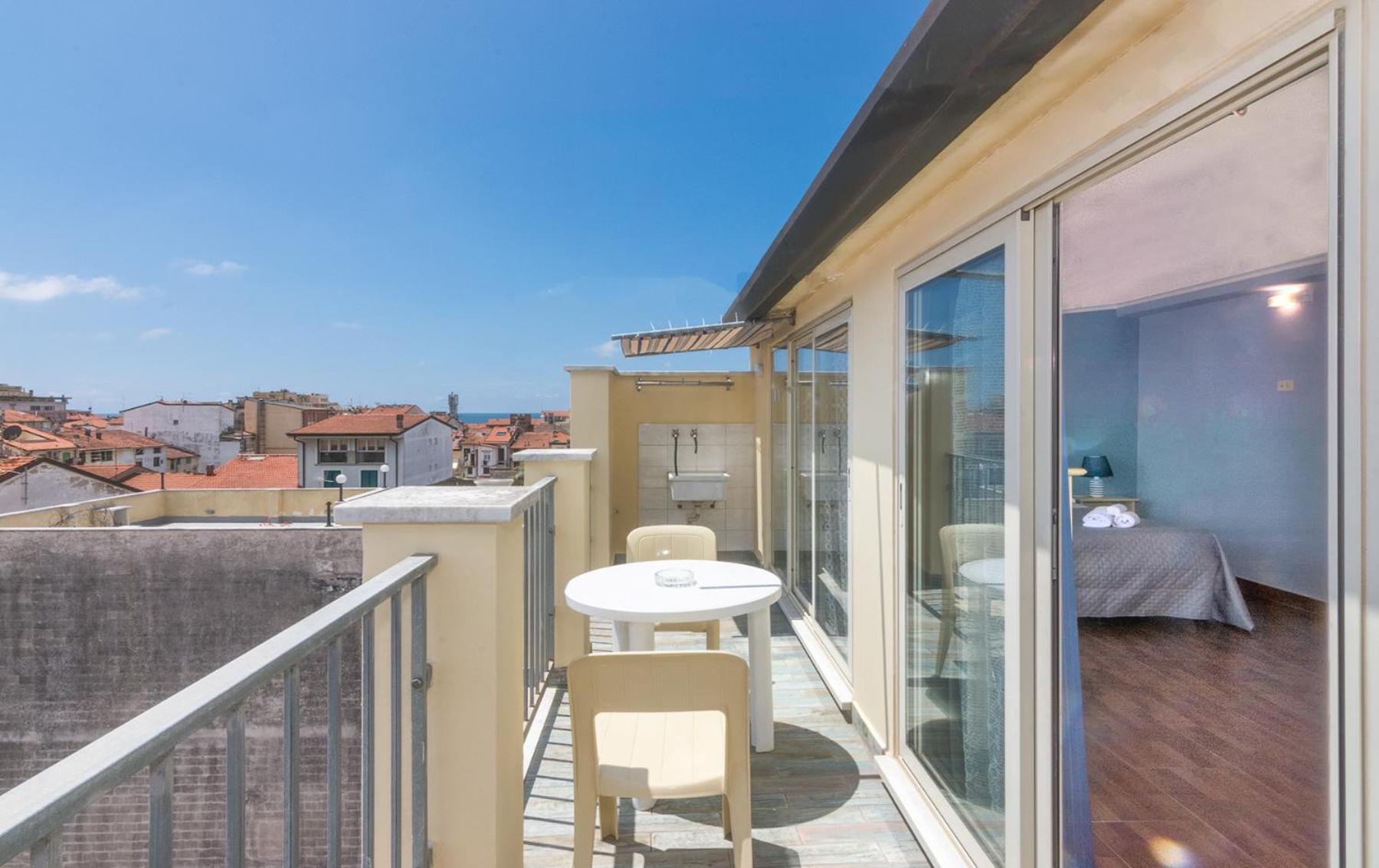 Hotel Villa Benvenuti فياريجيو المظهر الخارجي الصورة